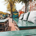 Hostel The Golden Stork