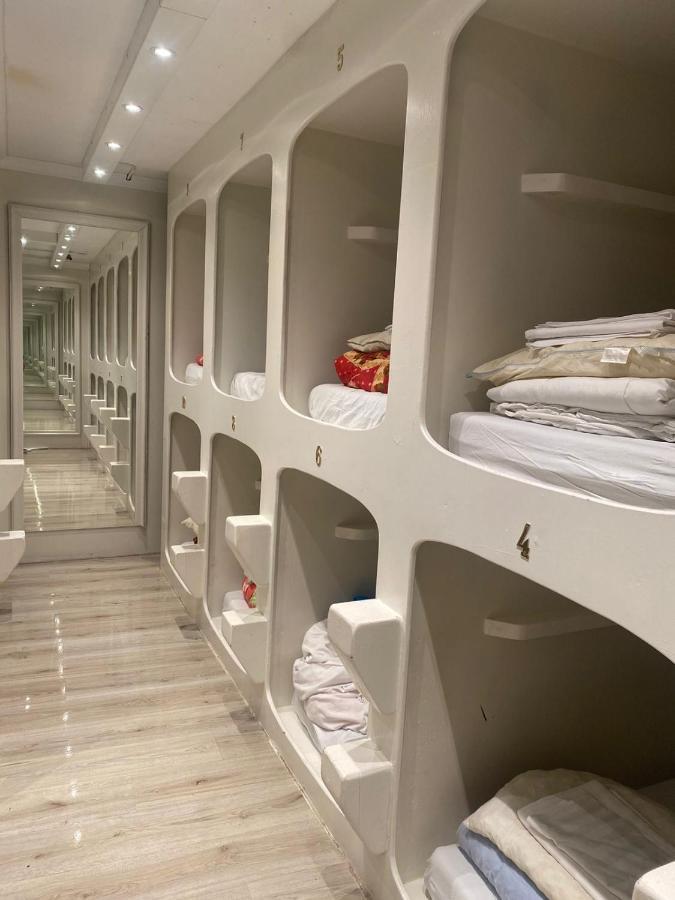 Hostel The Golden Stork Den Haag